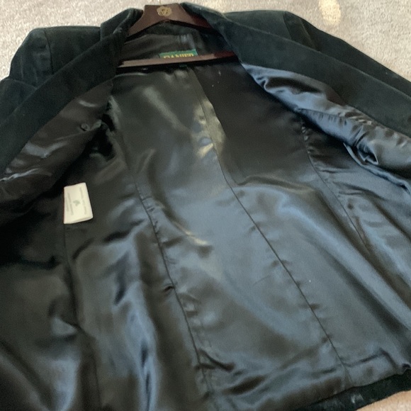 Danier, black, double-breasted, suede blazer. Women’s size XS. - Picture 5 of 5